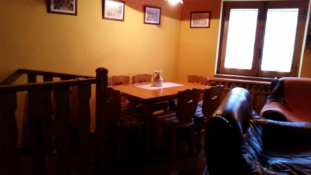 Гостьовий будинок Casa Rural El Casillo Del Abuelo Goyo Наварредонда-де-Ґредос Екстер'єр фото