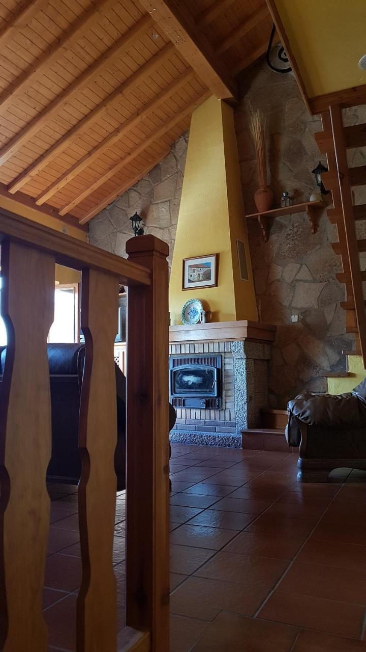 Гостьовий будинок Casa Rural El Casillo Del Abuelo Goyo Наварредонда-де-Ґредос Екстер'єр фото