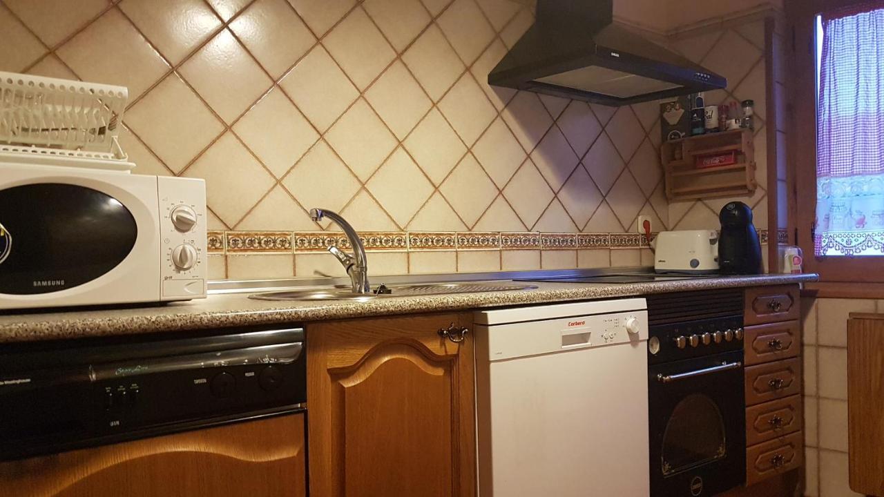 Гостьовий будинок Casa Rural El Casillo Del Abuelo Goyo Наварредонда-де-Ґредос Екстер'єр фото